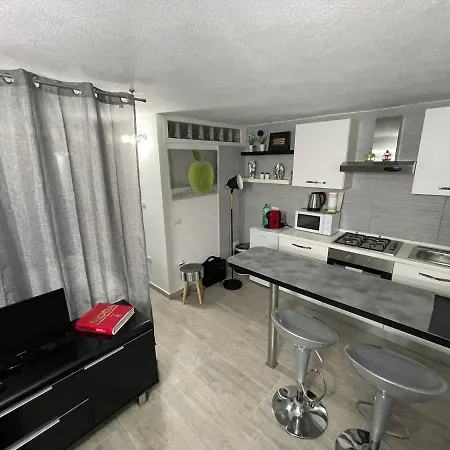 Holiday home Gillyloft